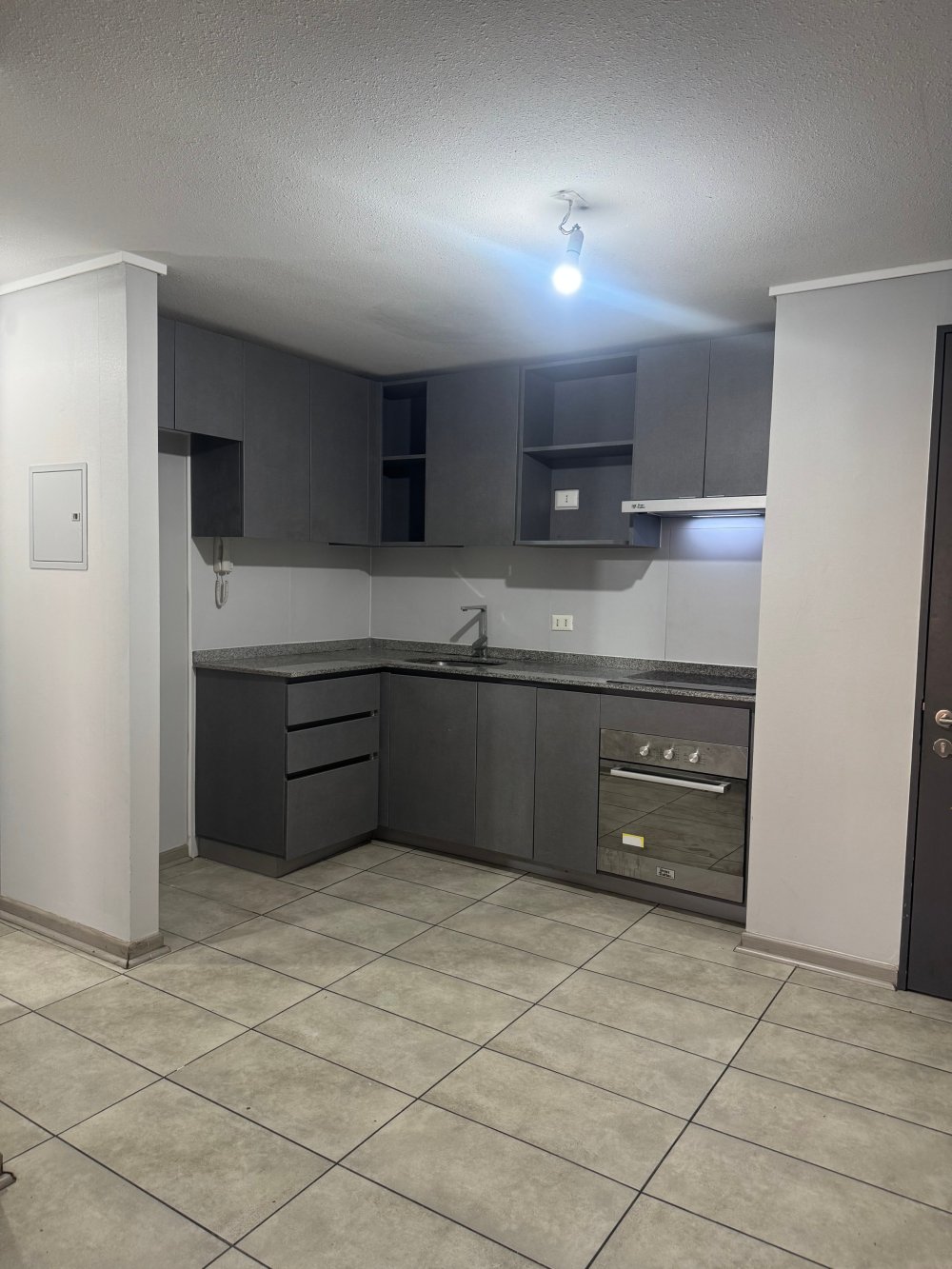 Arriendo Dpto 2 Dormitorios Amplios Con Estacionamiento